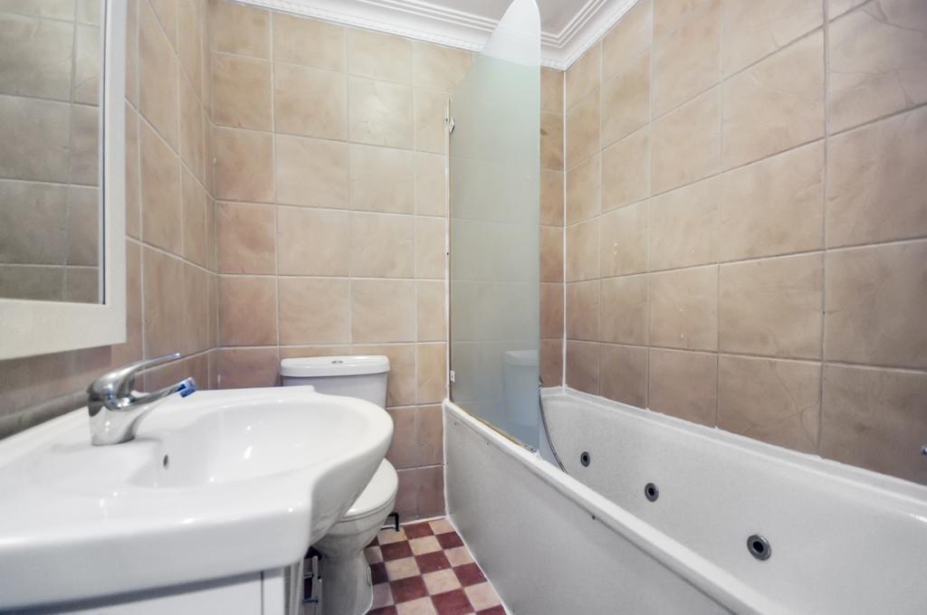 Апартаменты Access Earls Court Лондон Экстерьер фото